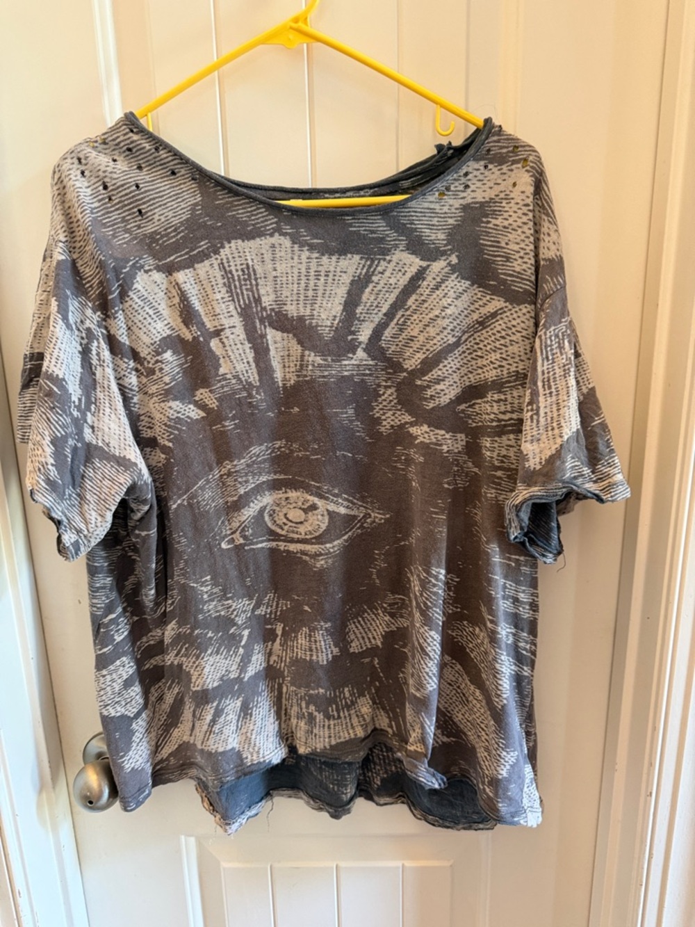Magnolia Pearl gray tee